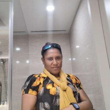 Sharon Tas